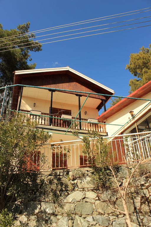 Villa In Moniatis Kamer foto